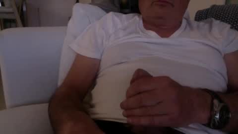 serge8413 online show from February 17, 9:30 pm