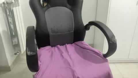 euoph-oigres online show from November 19, 10:42 pm