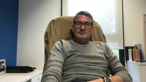 Snapshot of sesamechris92 chatting on October 20, 4:22 pm sesamechris92 online show from October 20, 4:22 pm