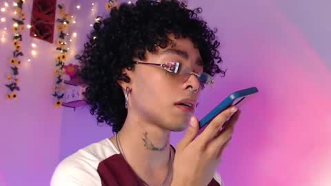 Alexis online show from March 8, 4:09 am