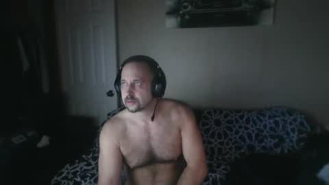 Snapshot of sexypeople4204u chatting on January 1, 8:24 am sexypeople4204u online show from January 1, 8:24 am