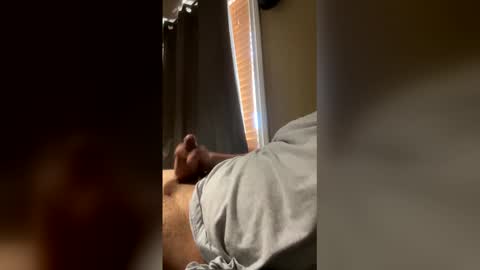 sexyzaddy94 online show from February 5, 9:44 pm