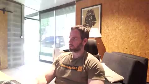 shad0w_hunter online show from April 10, 12:56 pm