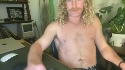 shaggy_sd online show from December 11, 8:05 am