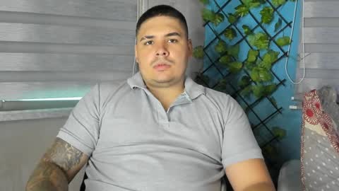 Snapshot of sharkmerlin chatting on January 26, 1:25 pm jhon deibyd online show from January 26, 1:25 pm