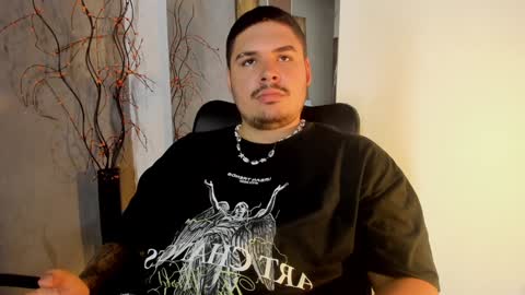Snapshot of sharkmerlin chatting on February 8, 1:33 pm jhon deibyd online show from February 8, 1:33 pm
