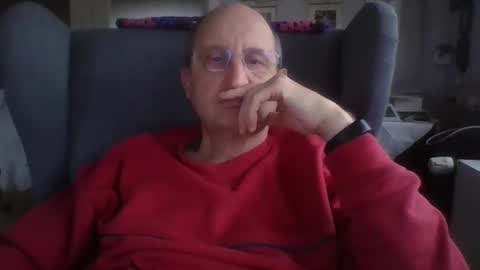 Snapshot of sharpshoder chatting on January 23, 3:01 pm Peter online show from January 23, 3:01 pm