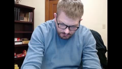 Snapshot of shashy79 chatting on February 1, 3:52 am Shannon online show from February 1, 3:52 am