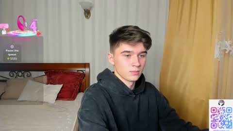 Max online show from September 12, 6:30 pm