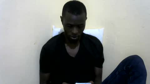 Snapshot of shikwekwe chatting on February 21, 11:21 pm Collorewamadeals online show from February 21, 11:21 pm