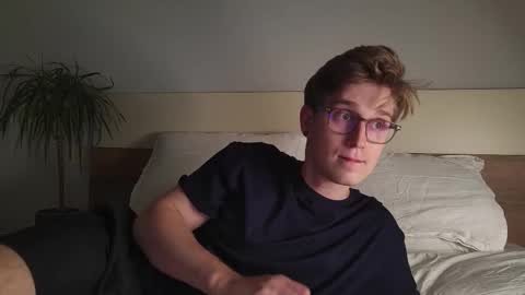 Matthew online show from November 30, 8:00 pm