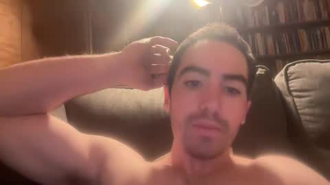 shirtlesshunk15 online show from February 28, 1:37 am