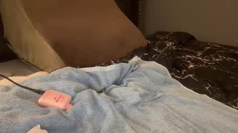 T33N FUNNN online show from March 21, 9:14 am