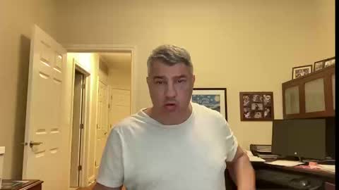 Chicago Guy online show from September 20, 9:59 pm