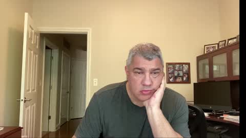 Chicago Guy online show from September 30, 7:28 pm