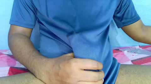 shyeyes online show from December 25, 2:46 am