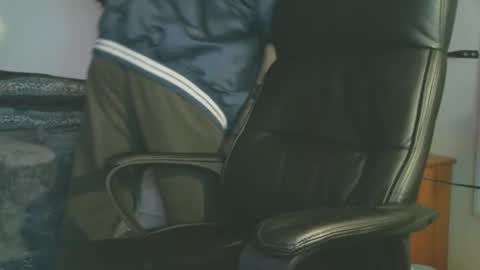 shyboyhugecum2020 online show from October 21, 2:58 am