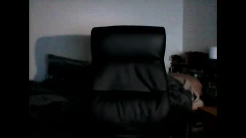 Snapshot of shyboyhugecum2020 chatting on December 3, 4:35 am shyboyhugecum2020 online show from December 3, 4:35 am
