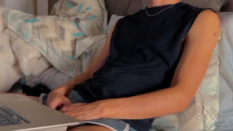 shydude666 online show from March 5, 10:01 pm