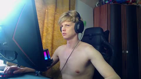 Tom and Betty online show from April 9, 6:19 am