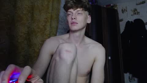 Tom and Betty online show from December 23, 3:59 am