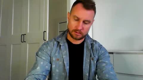 Snapshot of siggurd7one chatting on October 11, 8:07 am Orlando online show from October 11, 8:07 am