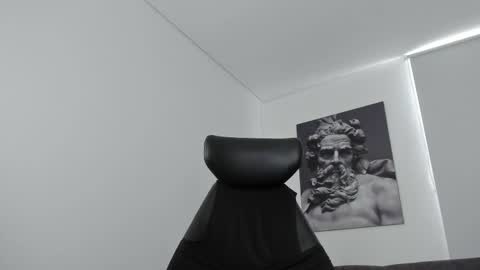 simon_leon01 online show from October 30, 1:01 pm