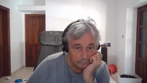 Simon online show from November 8, 9:34 am