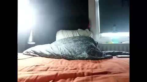 simplyminded online show from February 10, 8:19 am