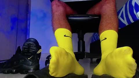 only foot                         worshipers here online show from February 20, 1:13 am