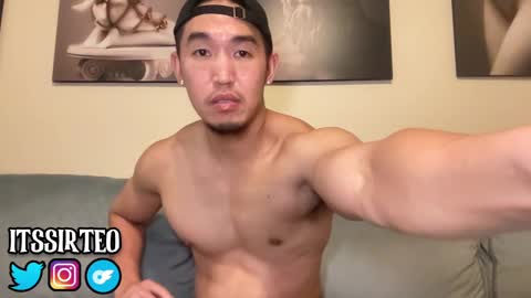 Snapshot of sir_teo chatting on December 3, 4:13 am SIR TEO online show from December 3, 4:13 am
