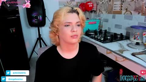 adam angels online show from November 18, 9:28 pm