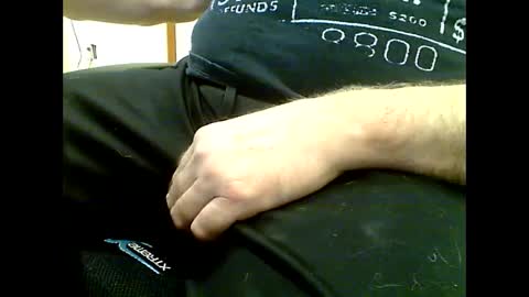 Snapshot of sirthomastom chatting on March 10, 2:28 am random precision online show from March 10, 2:28 am