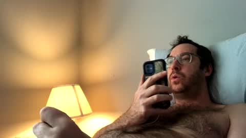 sixfootseven online show from February 4, 2:43 pm