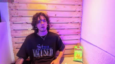 Mac online show from April 6, 2:18 pm