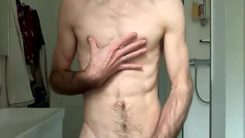 skinnybigdk online show from January 4, 2:56 pm