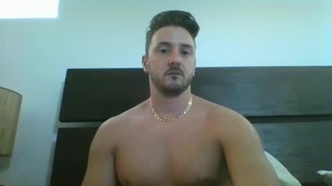 skinnyguylongdick1 online show from March 1, 6:43 pm
