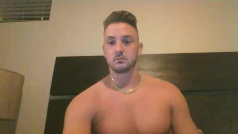 skinnyguylongdick1 online show from September 21, 4:56 am