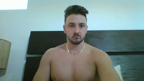 skinnyguylongdick1 online show from January 26, 5:02 pm