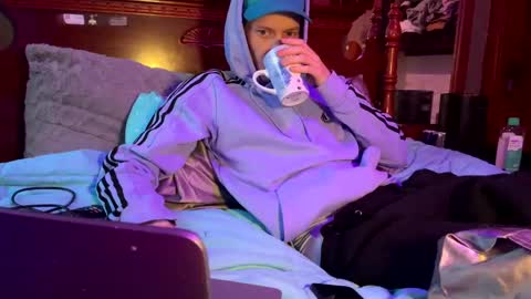 Skittles online show from February 24, 11:43 am