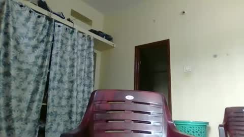 Indianslut1431 online show from March 2, 5:52 am