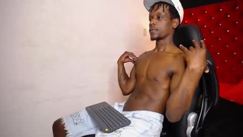 SKYLERBIGXXX online show from November 7, 4:49 am