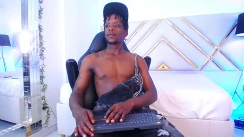 SKYLERBIGXXX online show from October 28, 4:48 am