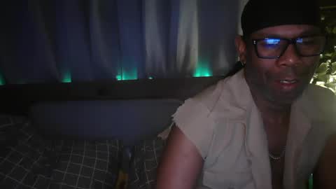 skyonetoo3 online show from January 10, 1:10 am