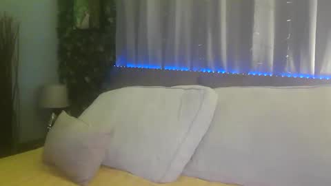 skyonetoo3 online show from October 16, 10:29 pm