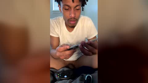 sly005 online show from April 5, 8:27 pm