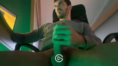 small_cha_dicky__ online show from December 18, 1:56 pm