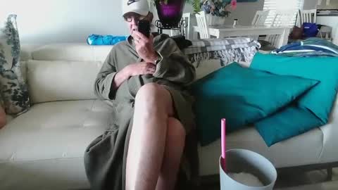 Snapshot of smallpenisbigtongue chatting on March 12, 2:01 pm Daddy online show from March 12, 2:01 pm