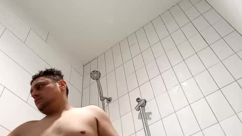 smilehiguy online show from February 5, 6:56 am