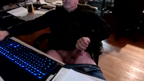 smly online show from November 13, 8:35 pm